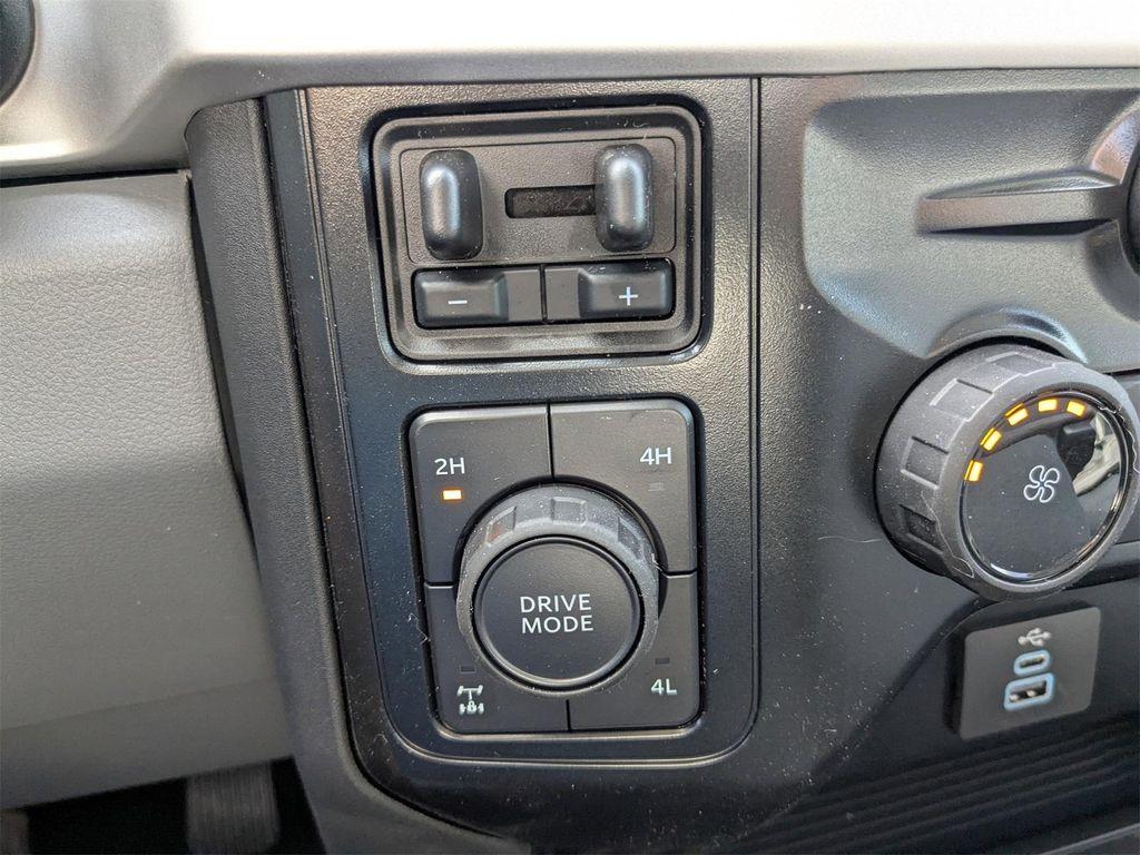 new 2025 Ford F-350 car, priced at $53,920
