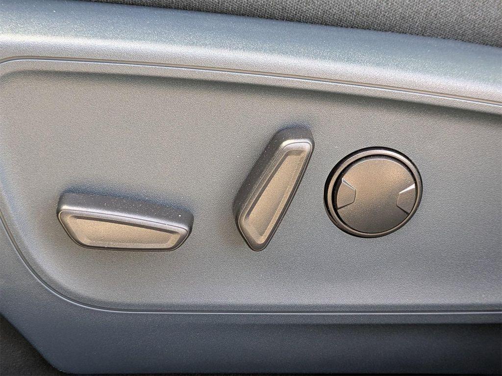 new 2025 Ford Maverick car, priced at $34,138