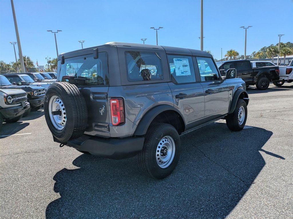 new 2025 Ford Bronco car, priced at $43,575