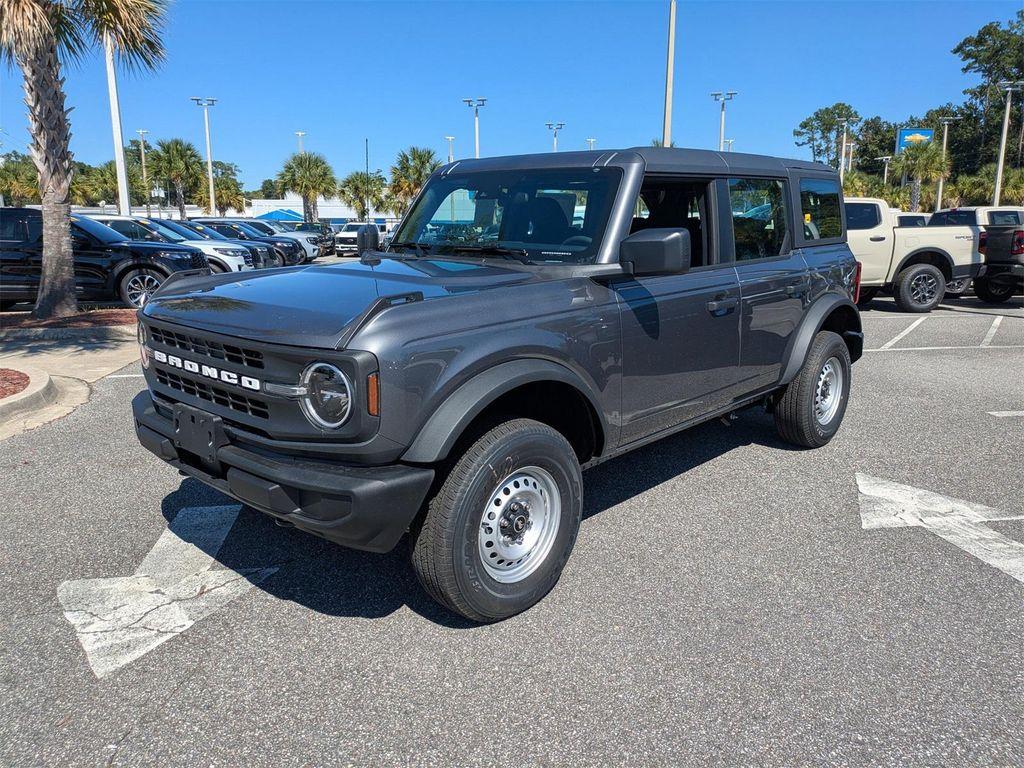 new 2025 Ford Bronco car, priced at $43,575