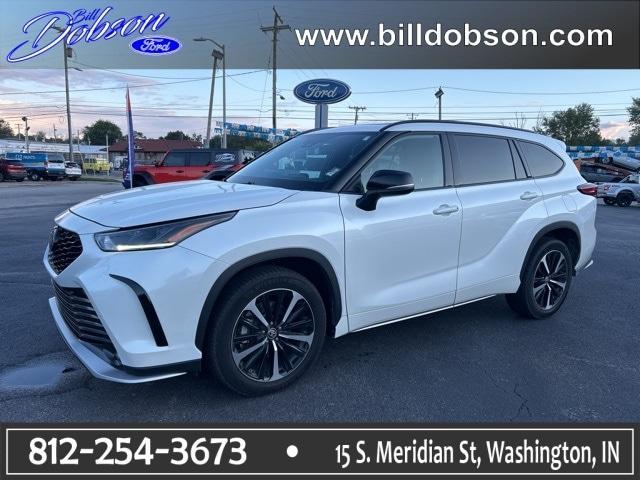 used 2021 Toyota Highlander car, priced at $32,589