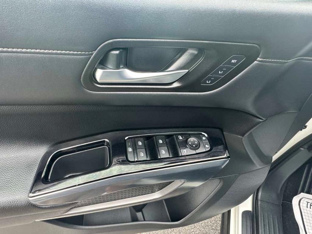 used 2022 Nissan Pathfinder car, priced at $34,900