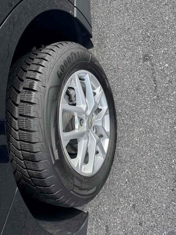 used 2023 Chevrolet Equinox car, priced at $22,900