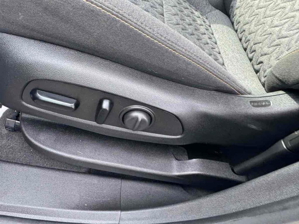 used 2023 Chevrolet Equinox car, priced at $22,900