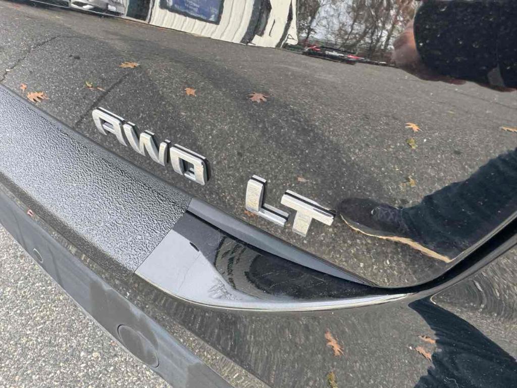 used 2023 Chevrolet Equinox car, priced at $22,900