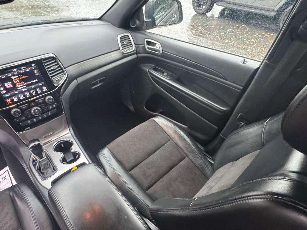 used 2020 Jeep Grand Cherokee car, priced at $27,900