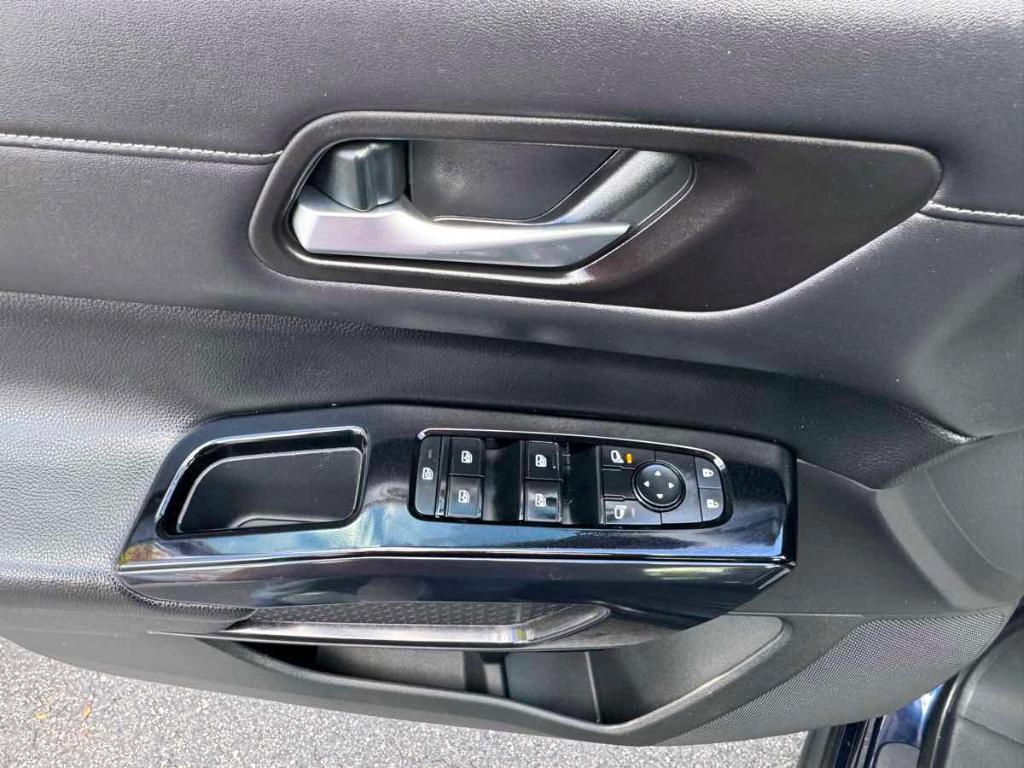 used 2022 Nissan Pathfinder car, priced at $32,900