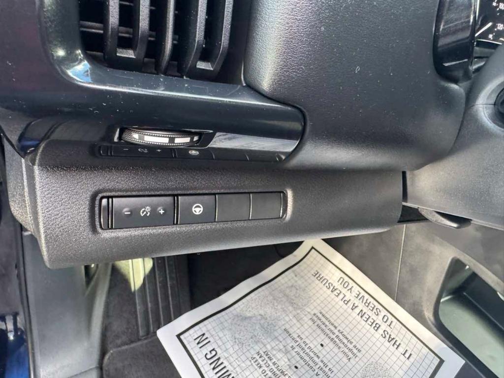 used 2022 Nissan Pathfinder car, priced at $32,900