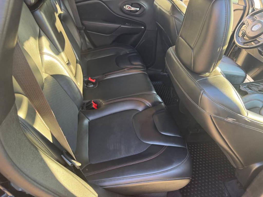 used 2020 Jeep Cherokee car, priced at $25,900