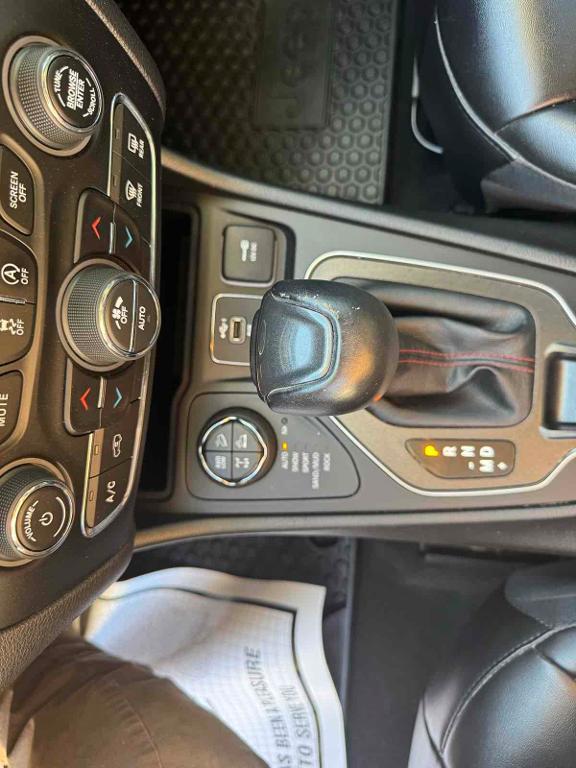 used 2020 Jeep Cherokee car, priced at $25,900