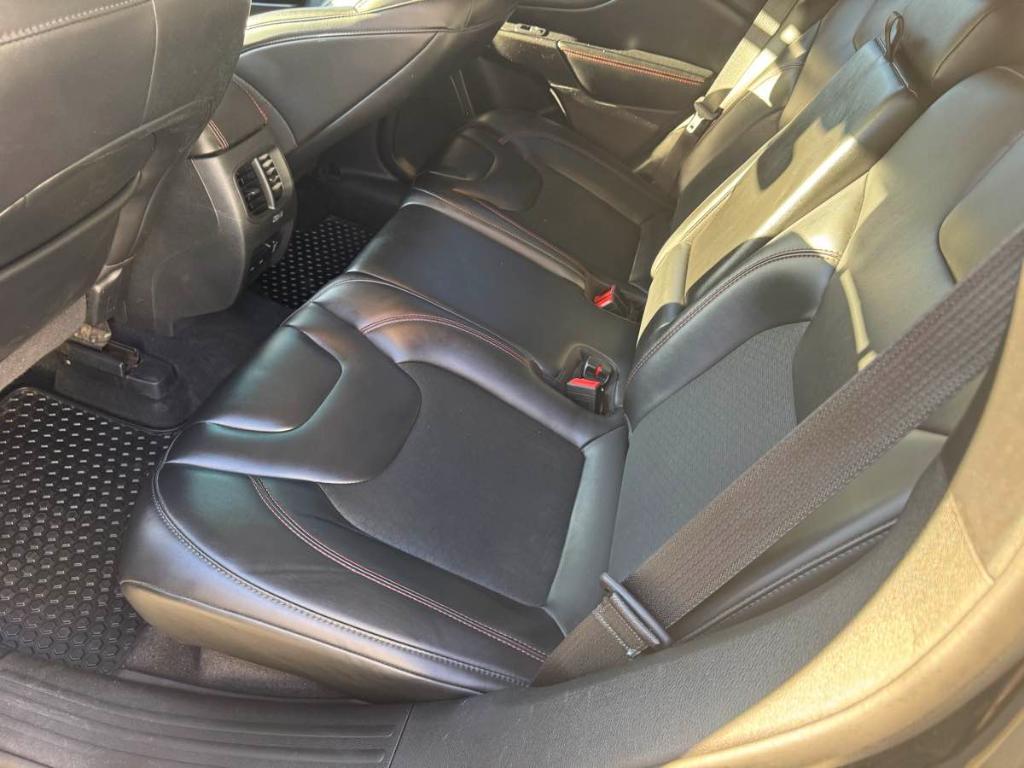 used 2020 Jeep Cherokee car, priced at $25,900