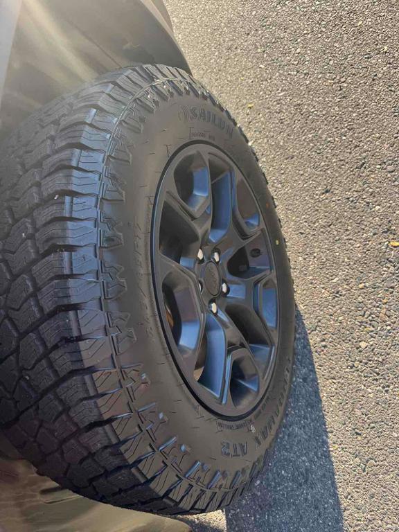 used 2020 Jeep Cherokee car, priced at $25,900