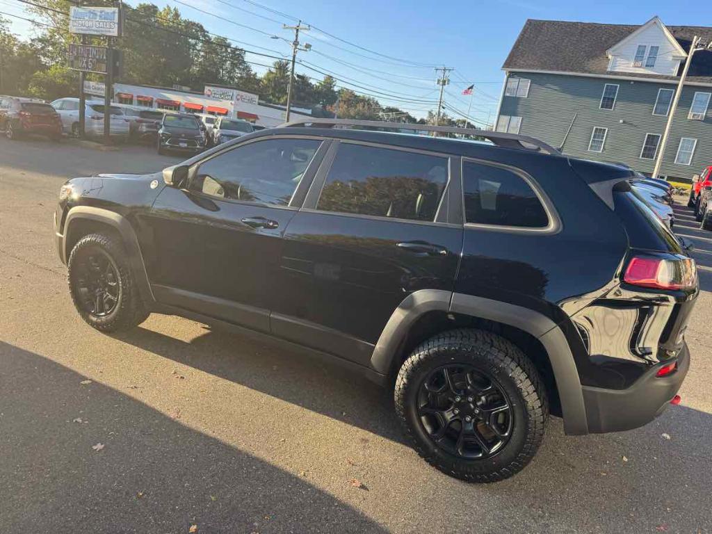 used 2020 Jeep Cherokee car, priced at $25,900