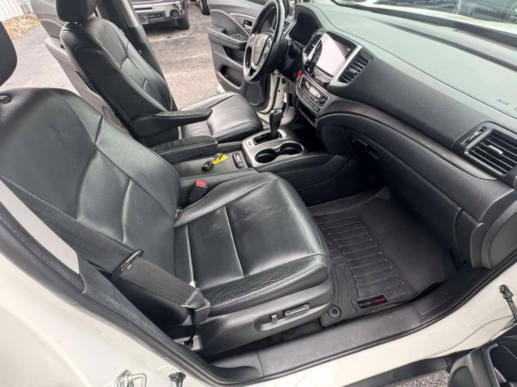 used 2017 Honda Pilot car, priced at $18,900