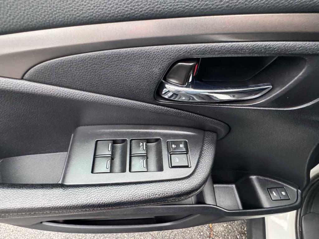used 2017 Honda Pilot car, priced at $18,900