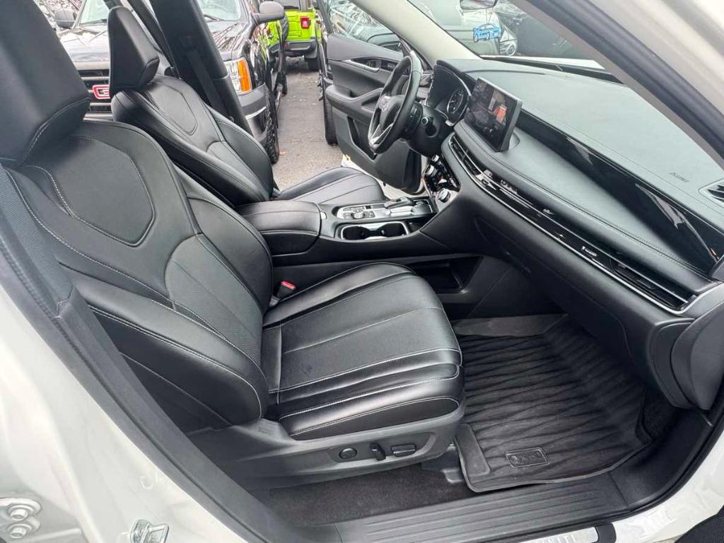 used 2024 INFINITI QX60 car, priced at $39,900