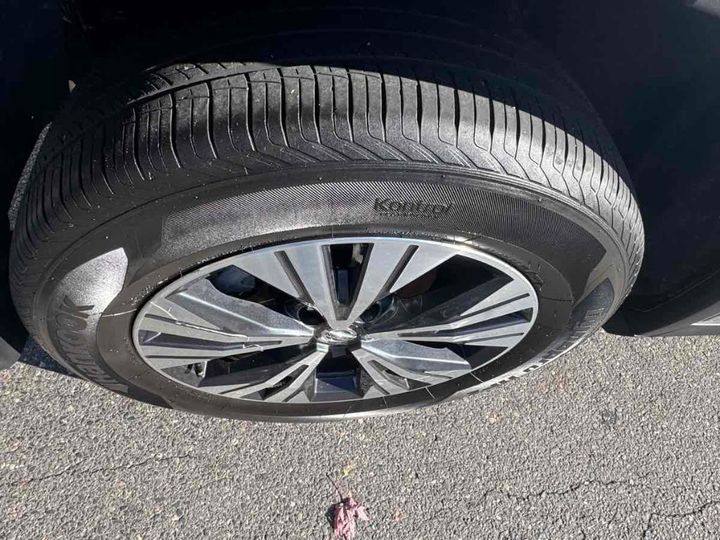 used 2021 Nissan Rogue car, priced at $26,900