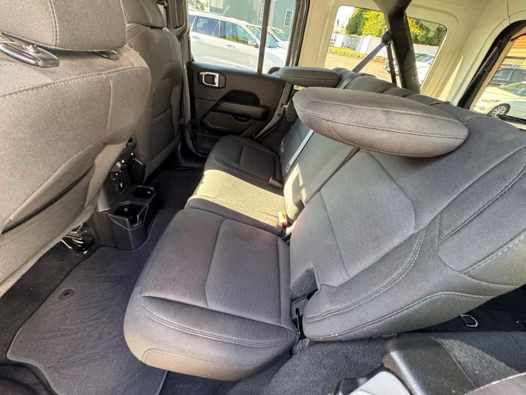 used 2021 Jeep Wrangler Unlimited car, priced at $33,900