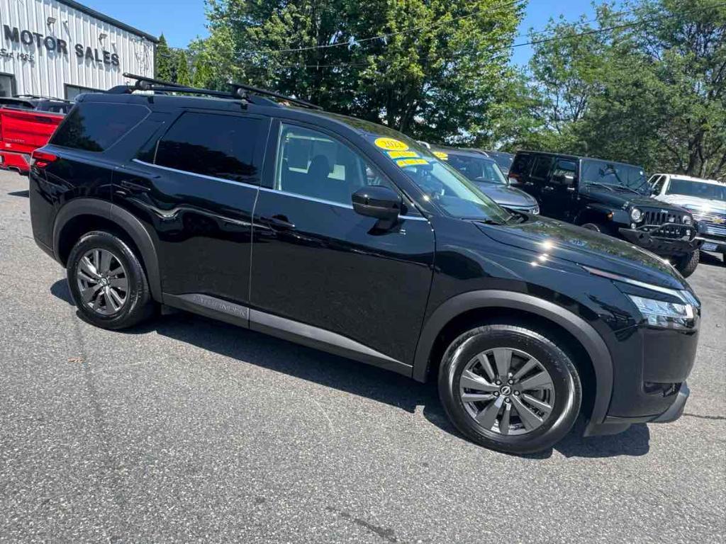 used 2022 Nissan Pathfinder car, priced at $32,900