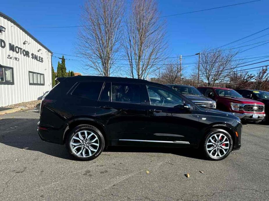 used 2024 Cadillac XT6 car, priced at $55,900