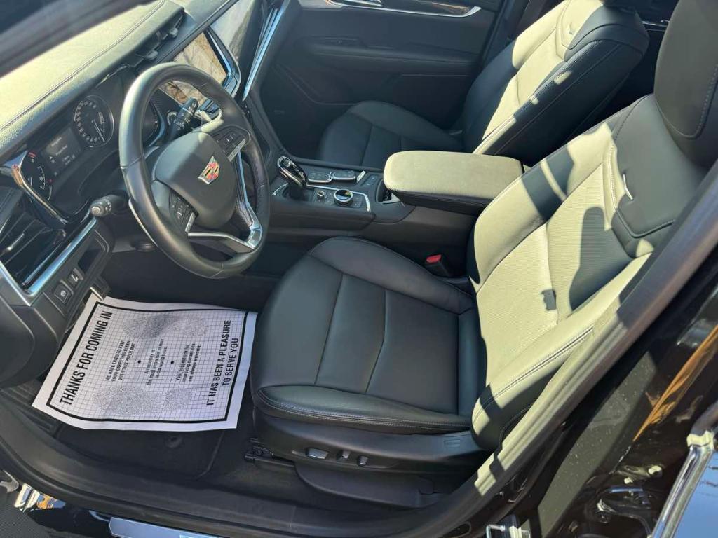 used 2024 Cadillac XT6 car, priced at $55,900