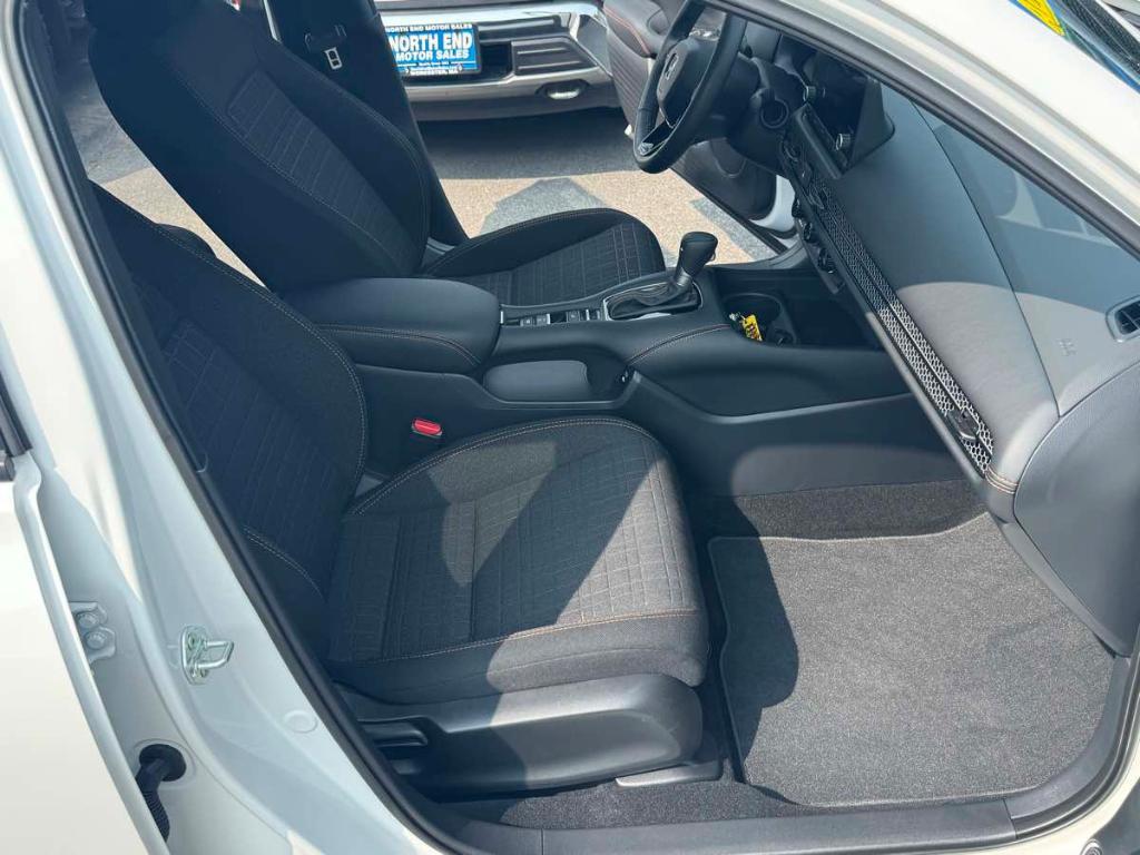 used 2025 Honda HR-V car, priced at $30,900