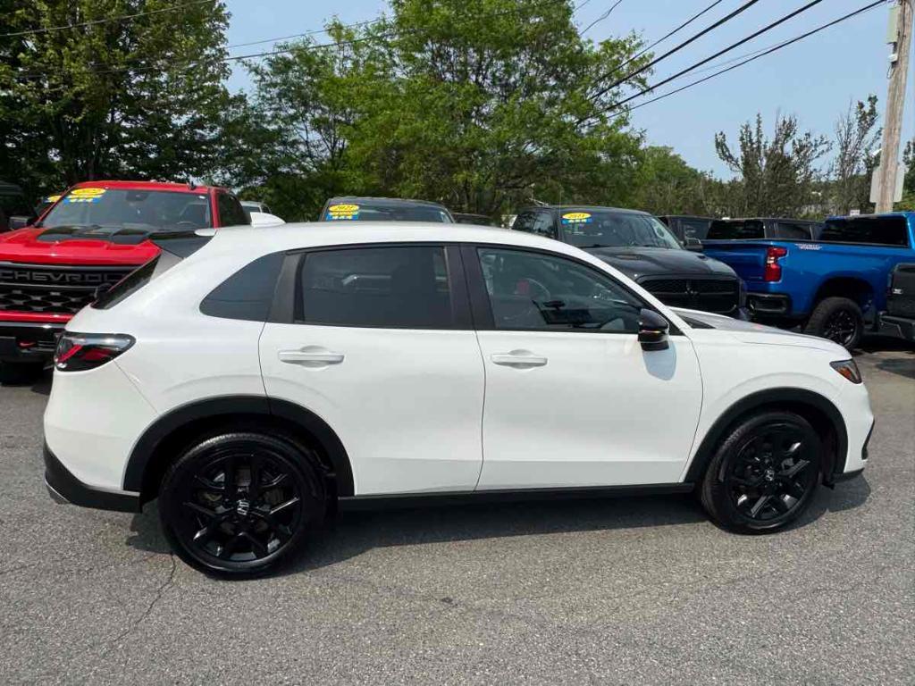 used 2025 Honda HR-V car, priced at $30,900