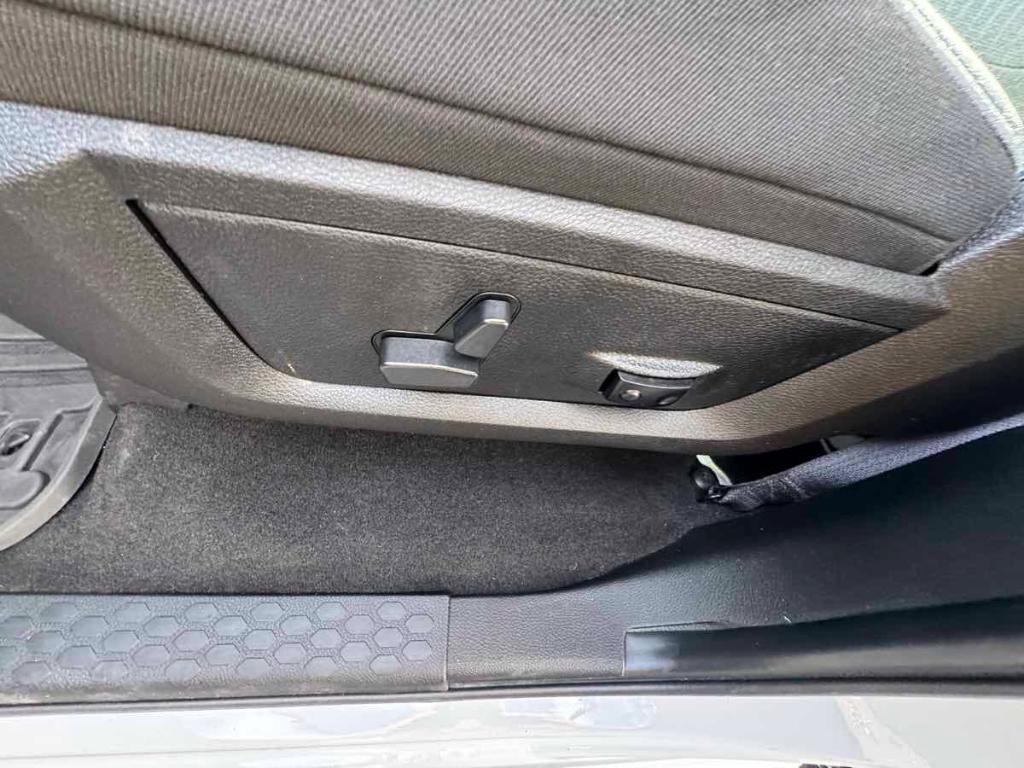 used 2023 Ram 1500 Classic car, priced at $36,900