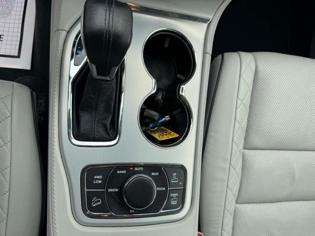 used 2021 Jeep Grand Cherokee car, priced at $34,900