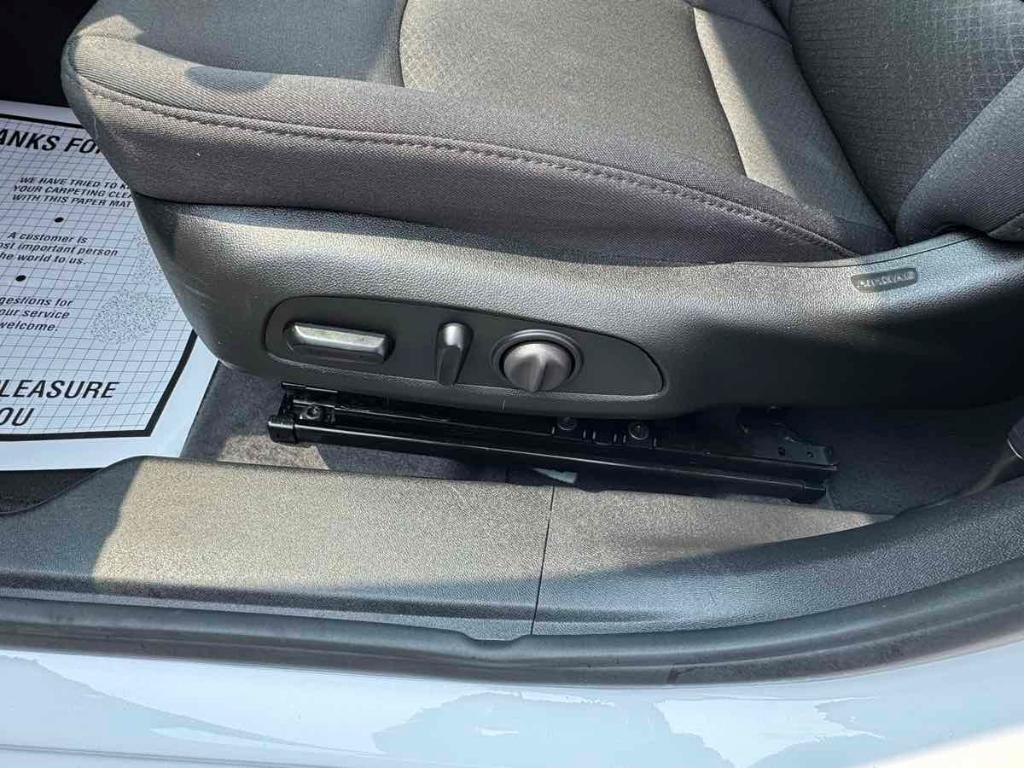 used 2023 Chevrolet Malibu car, priced at $22,900