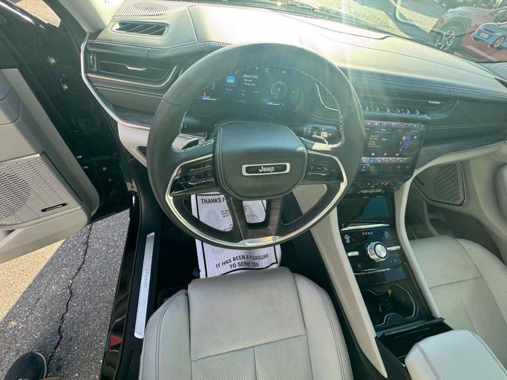 used 2023 Jeep Grand Cherokee L car