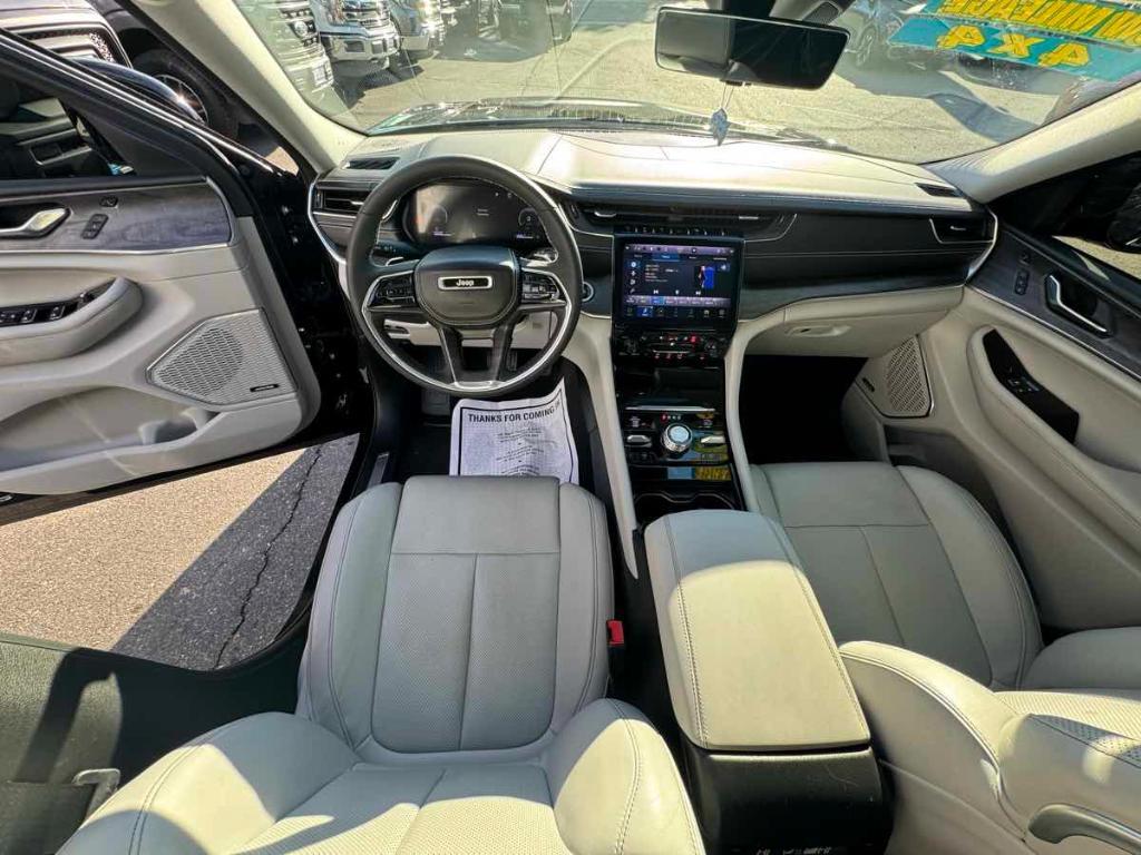 used 2023 Jeep Grand Cherokee L car