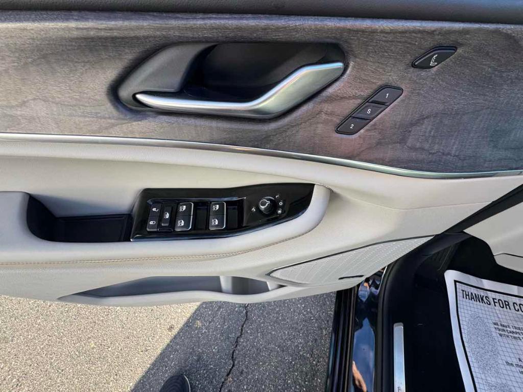 used 2023 Jeep Grand Cherokee L car