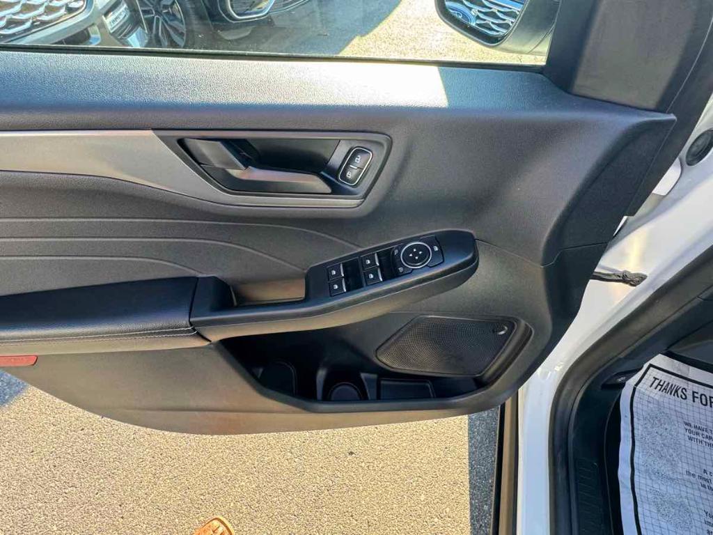 used 2023 Ford Escape car, priced at $26,900