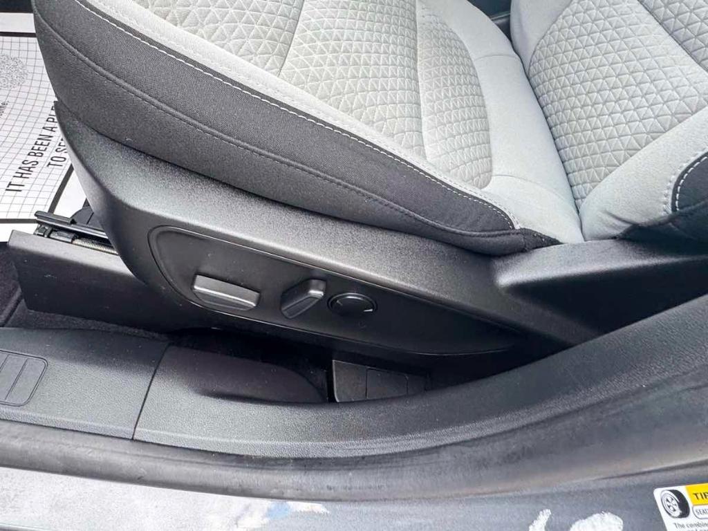 used 2023 Ford Escape car, priced at $25,900