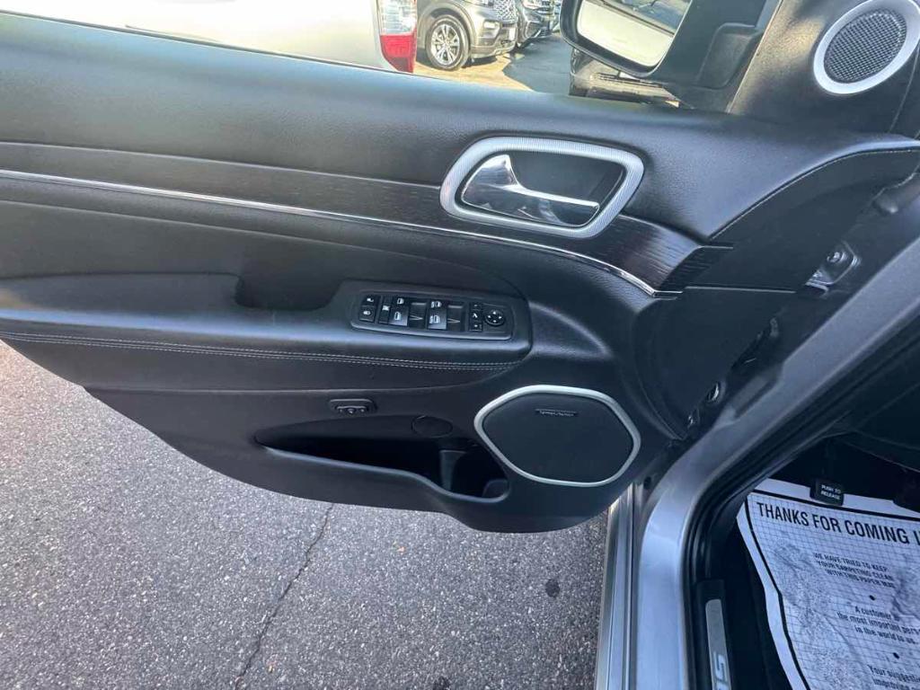 used 2021 Jeep Grand Cherokee car, priced at $39,900