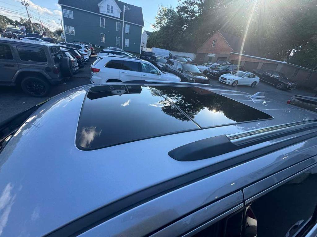 used 2021 Jeep Grand Cherokee car, priced at $39,900