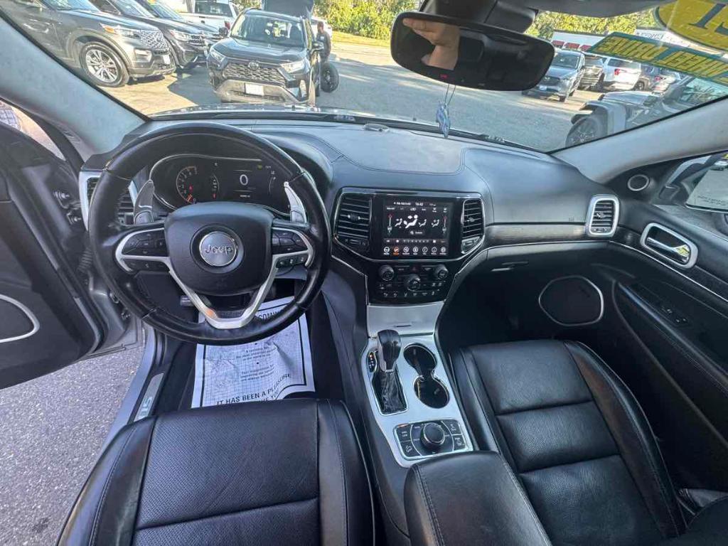 used 2021 Jeep Grand Cherokee car, priced at $39,900
