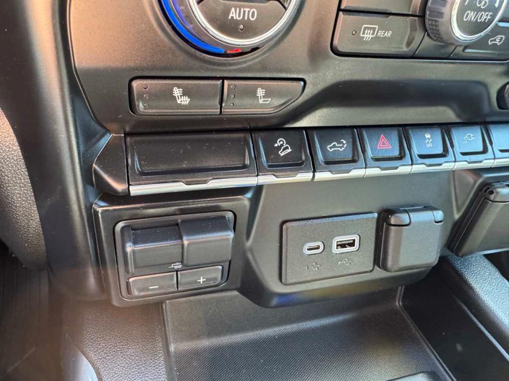 used 2022 Chevrolet Silverado 2500 car, priced at $51,900