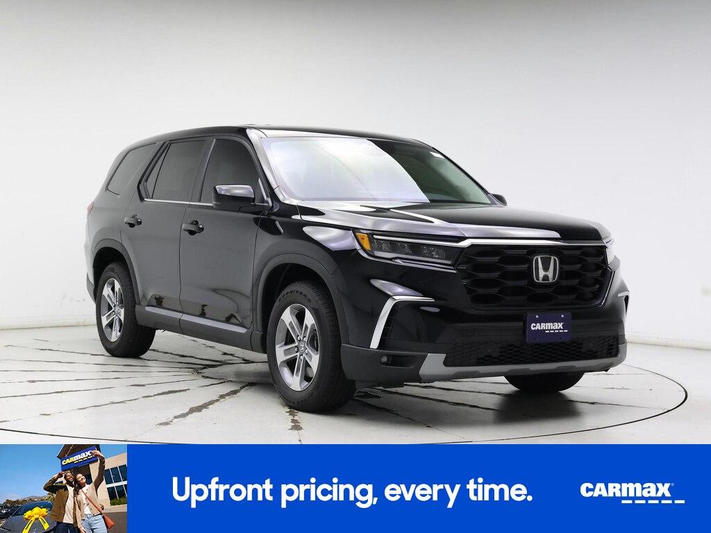 used 2025 Honda Pilot car, priced at $43,998