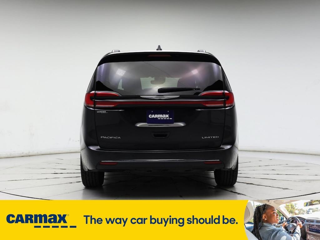 used 2023 Chrysler Pacifica car, priced at $30,998