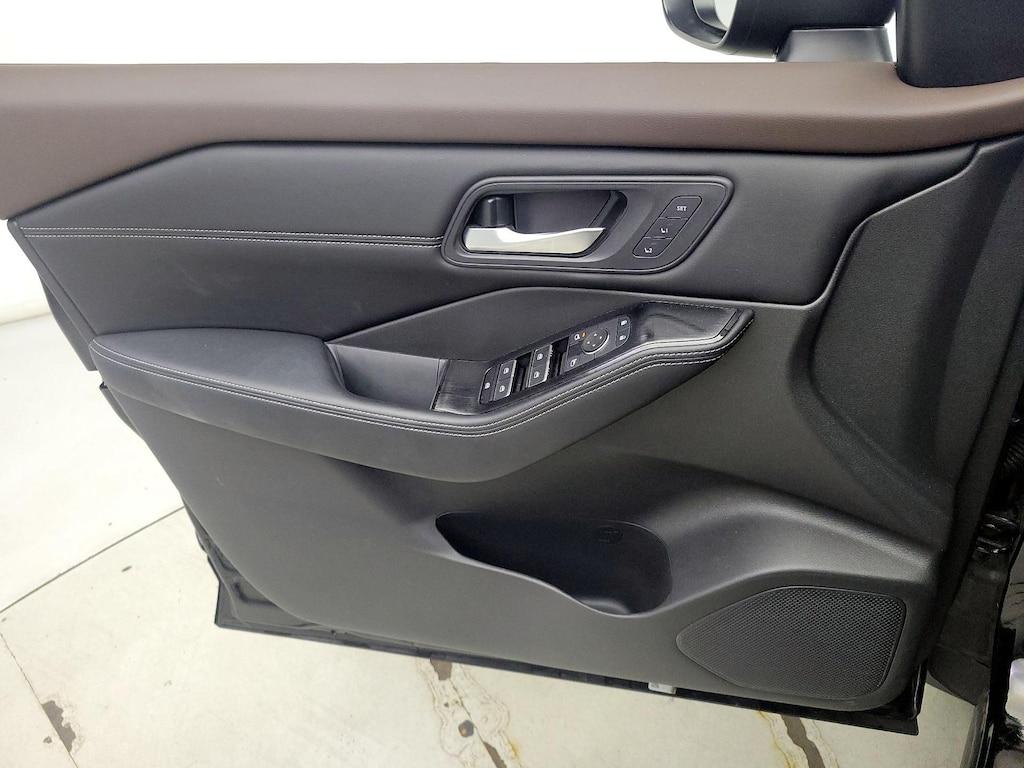used 2023 Nissan Rogue car, priced at $28,998