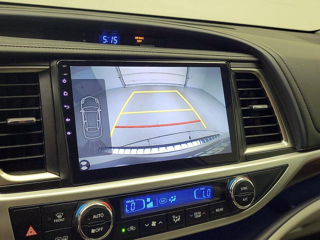 used 2015 Toyota Highlander car, priced at $23,998