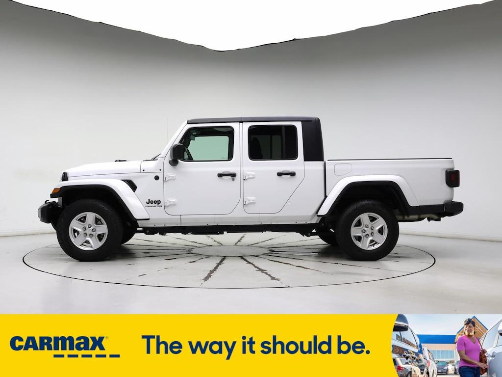 used 2022 Jeep Gladiator car, priced at $35,998