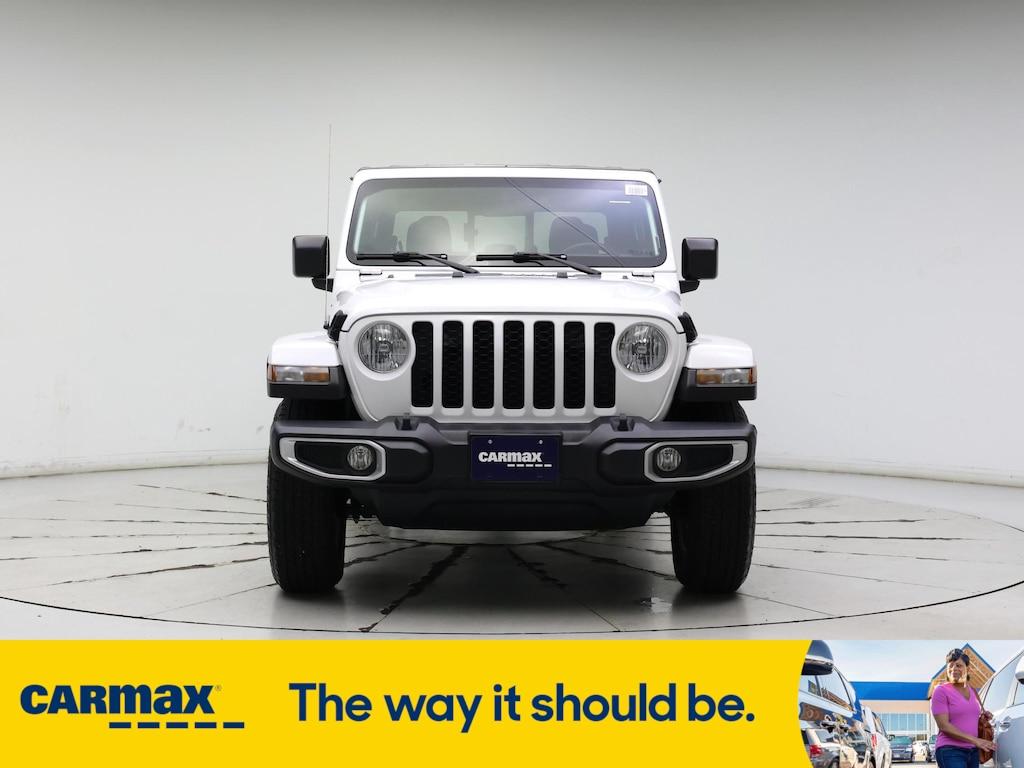 used 2022 Jeep Gladiator car, priced at $35,998