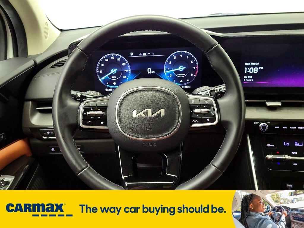 used 2024 Kia Carnival car, priced at $39,998