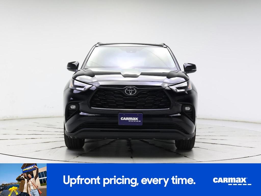 used 2025 Toyota Highlander Hybrid car, priced at $51,998