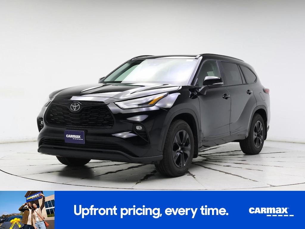 used 2025 Toyota Highlander Hybrid car, priced at $51,998