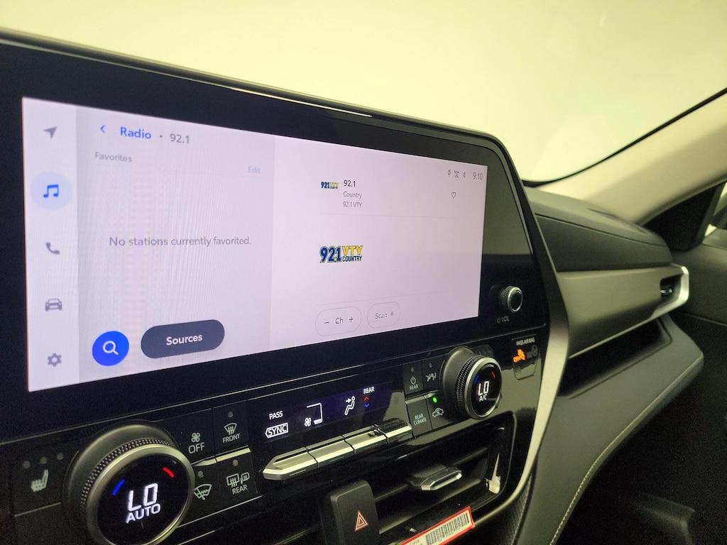 used 2025 Toyota Highlander Hybrid car, priced at $51,998