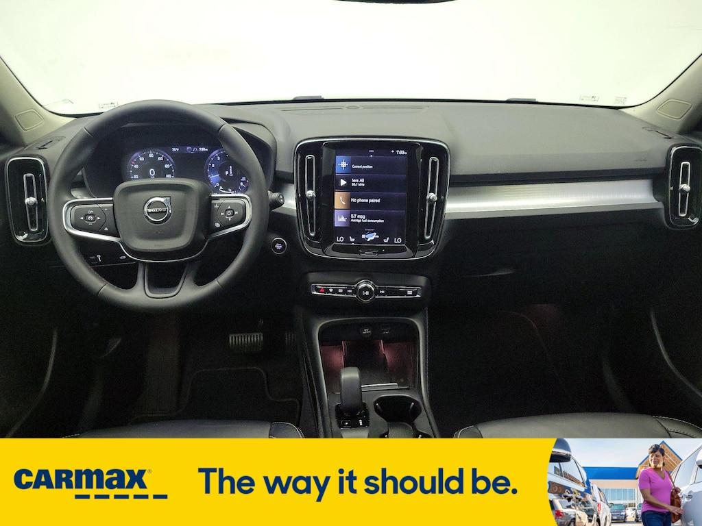used 2022 Volvo XC40 car, priced at $25,998